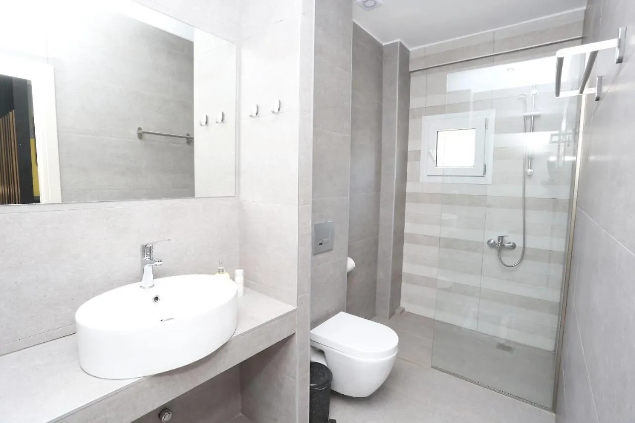 Downtown Seaside Suites سالونيك
